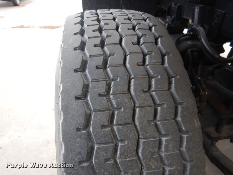 image for item DG4634 2003 International 5500i  snow blower truck