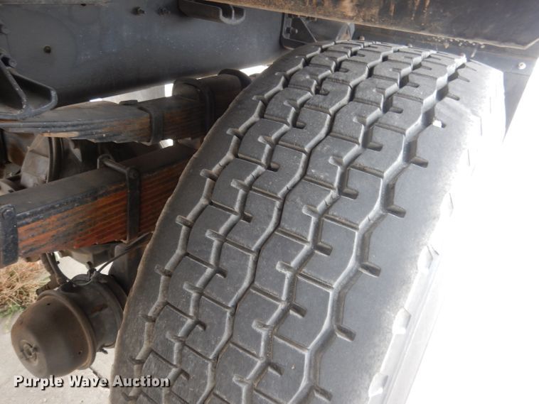 image for item DG4634 2003 International 5500i  snow blower truck