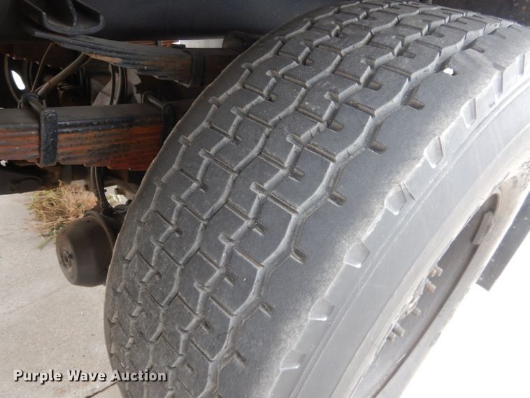 image for item DG4634 2003 International 5500i  snow blower truck