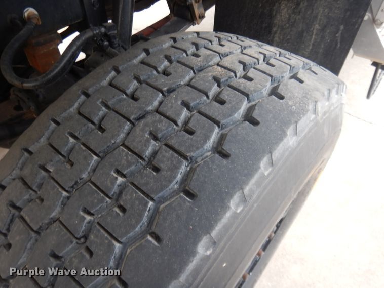 image for item DG4634 2003 International 5500i  snow blower truck