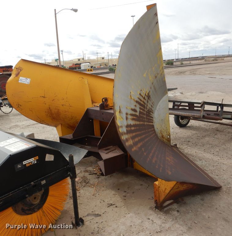 image for item DG4636 Motor grader V-plow