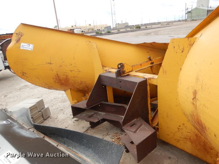 image for item DG4636 Motor grader V-plow