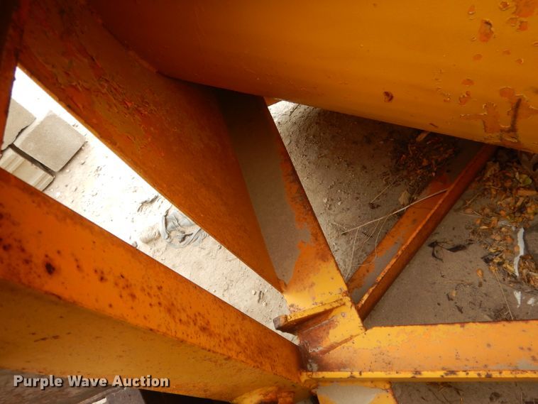 image for item DG4636 Motor grader V-plow