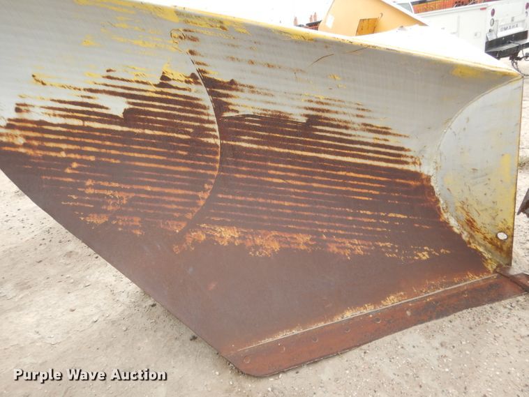 image for item DG4636 Motor grader V-plow