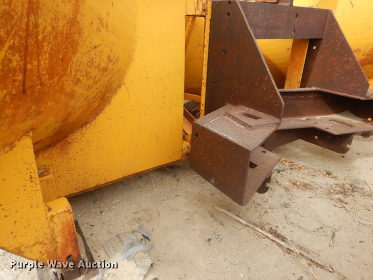 image for item DG4636 Motor grader V-plow