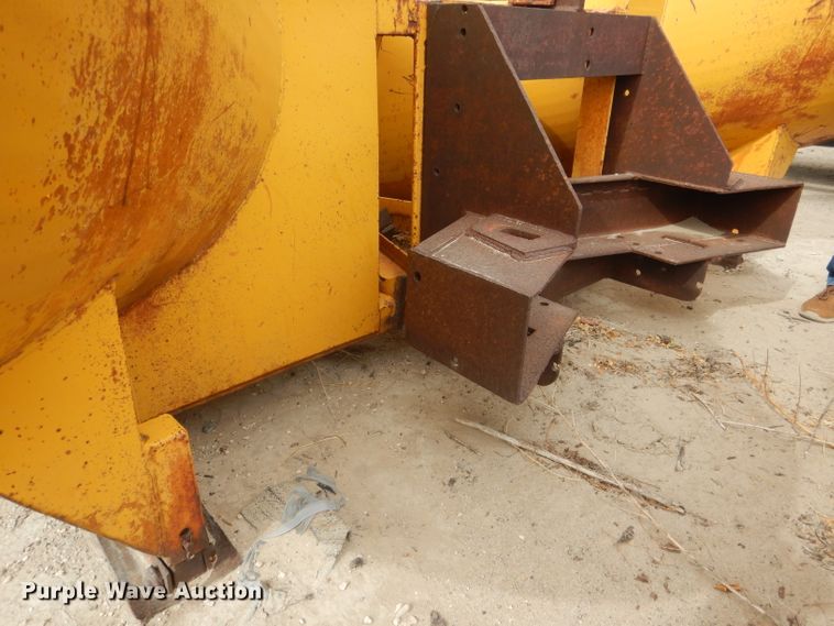 image for item DG4636 Motor grader V-plow