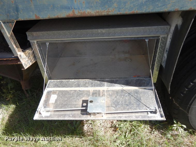 image for item DG6962 1983 GMC 7000  crane truck