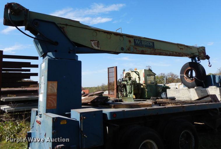 image for item DG6962 1983 GMC 7000  crane truck