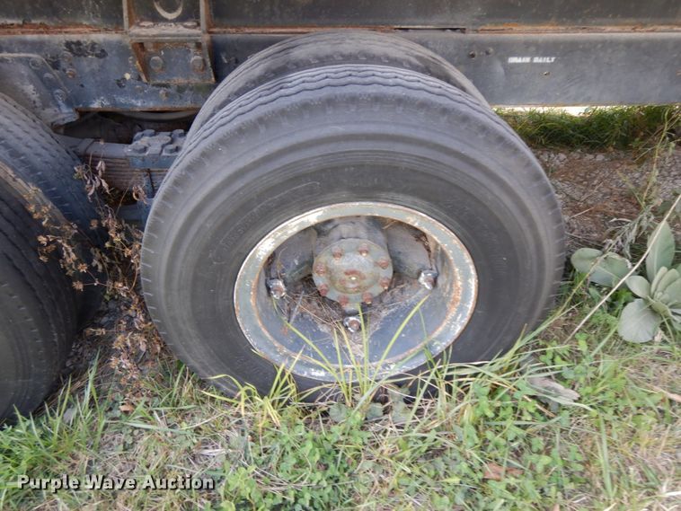 image for item DG6962 1983 GMC 7000  crane truck