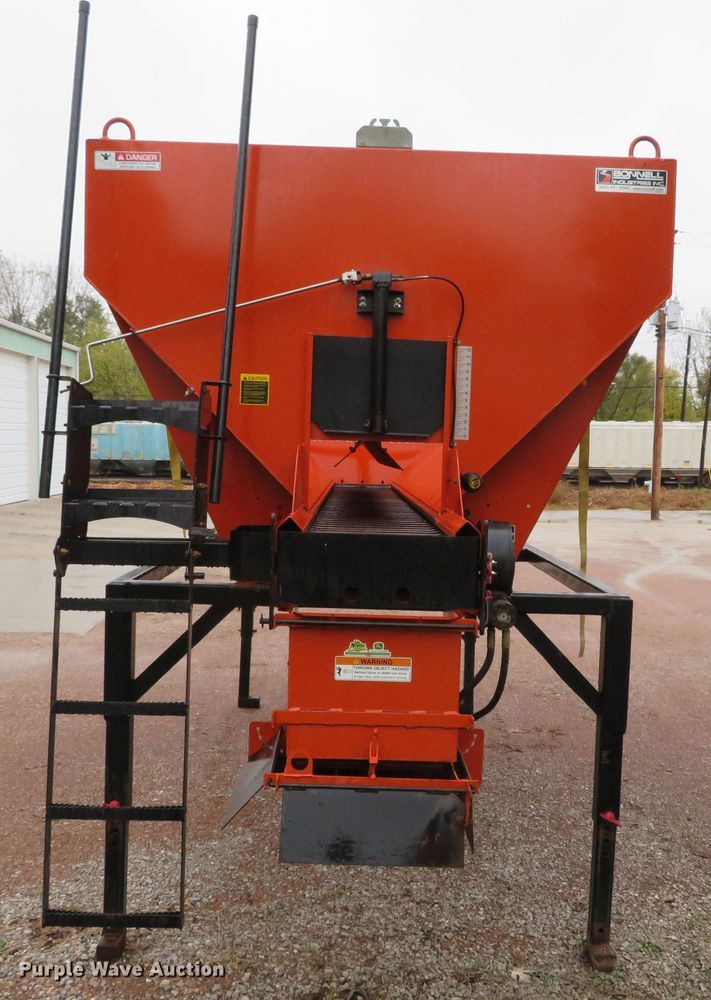 image for item DH3983 Bonnell BV-1662-CS V-box spreader