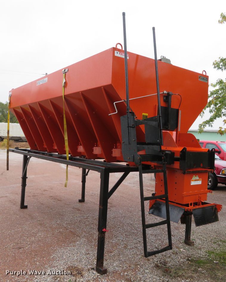 image for item DH3983 Bonnell BV-1662-CS V-box spreader