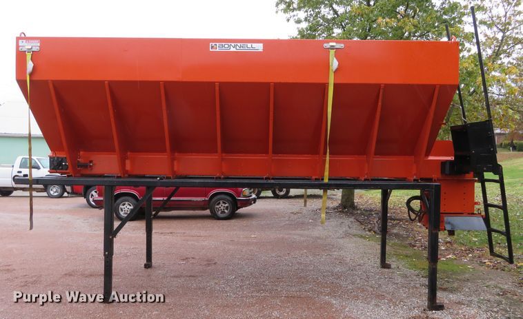 image for item DH3983 Bonnell BV-1662-CS V-box spreader