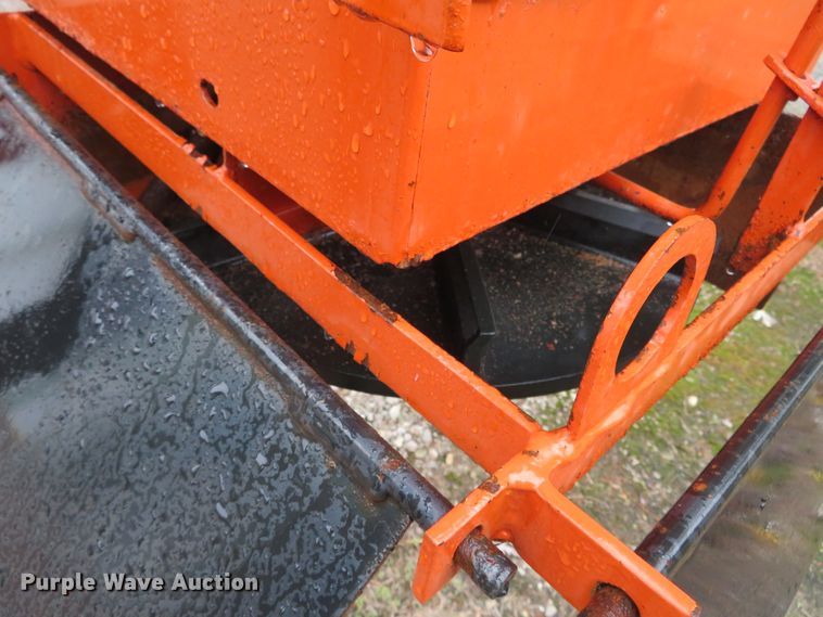 image for item DH3983 Bonnell BV-1662-CS V-box spreader