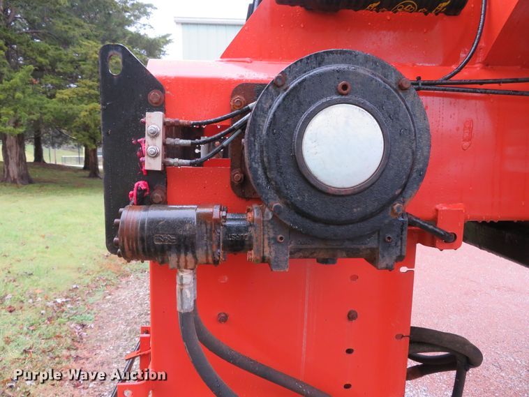 image for item DH3983 Bonnell BV-1662-CS V-box spreader