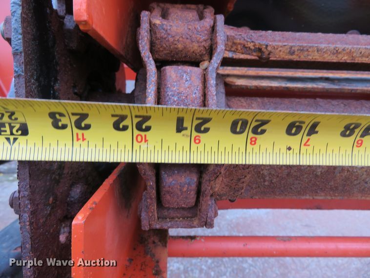 image for item DH3983 Bonnell BV-1662-CS V-box spreader