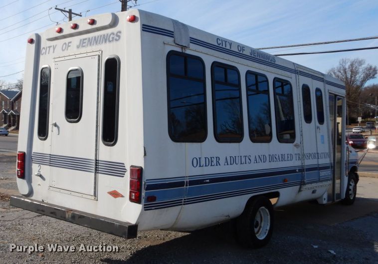 image for item DH5062 1996 Ford Econoline E450 Super Duty shuttle bus