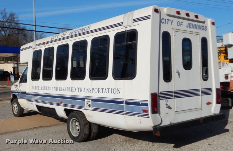 image for item DH5062 1996 Ford Econoline E450 Super Duty shuttle bus