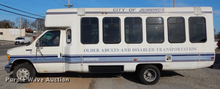 image for item DH5062 1996 Ford Econoline E450 Super Duty shuttle bus