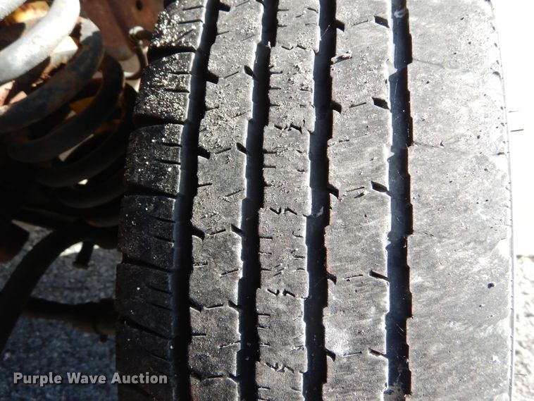 image for item DH5062 1996 Ford Econoline E450 Super Duty shuttle bus