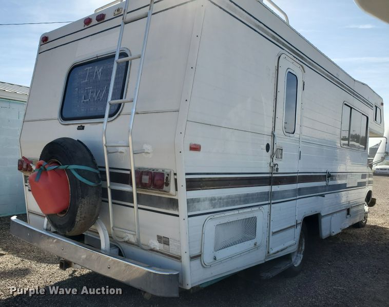 image for item DI5001 1978 Winnebago Istaca  RV