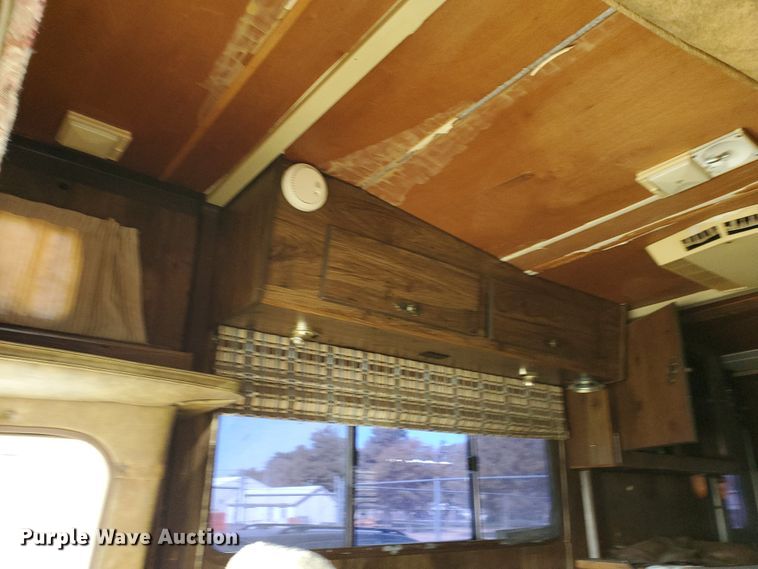 image for item DI5001 1978 Winnebago Istaca  RV