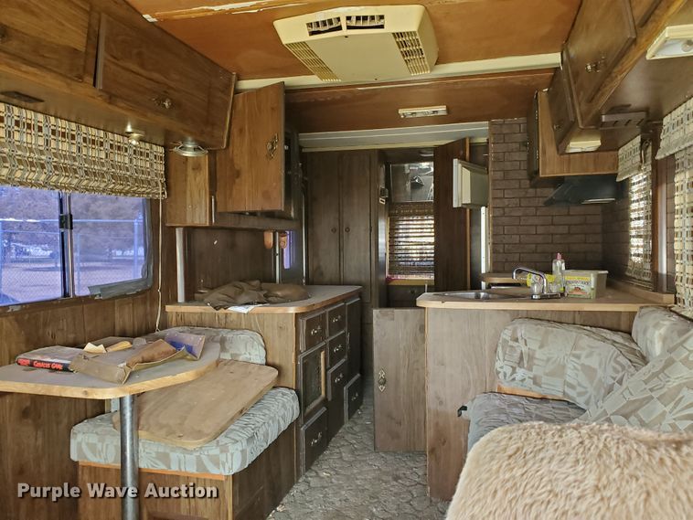 image for item DI5001 1978 Winnebago Istaca  RV