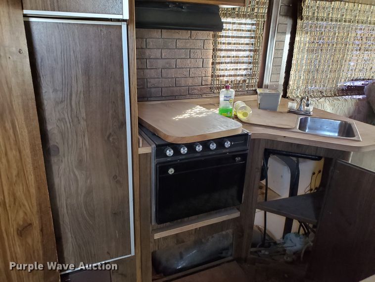 image for item DI5001 1978 Winnebago Istaca  RV