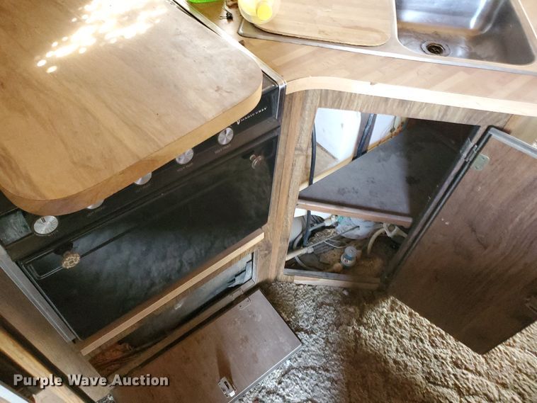 image for item DI5001 1978 Winnebago Istaca  RV