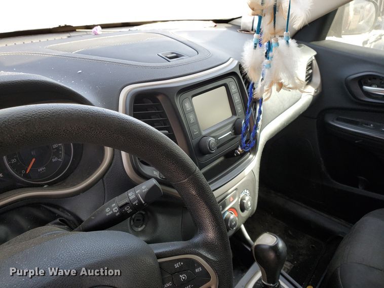 image for item DI5004 2015 Jeep Cherokee  SUV