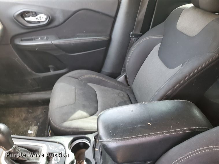 image for item DI5004 2015 Jeep Cherokee  SUV