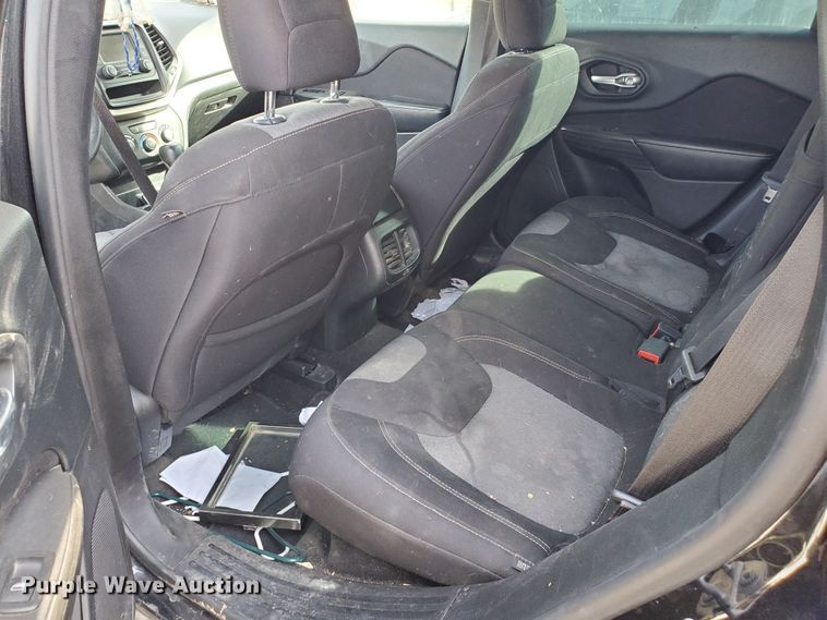 image for item DI5004 2015 Jeep Cherokee  SUV