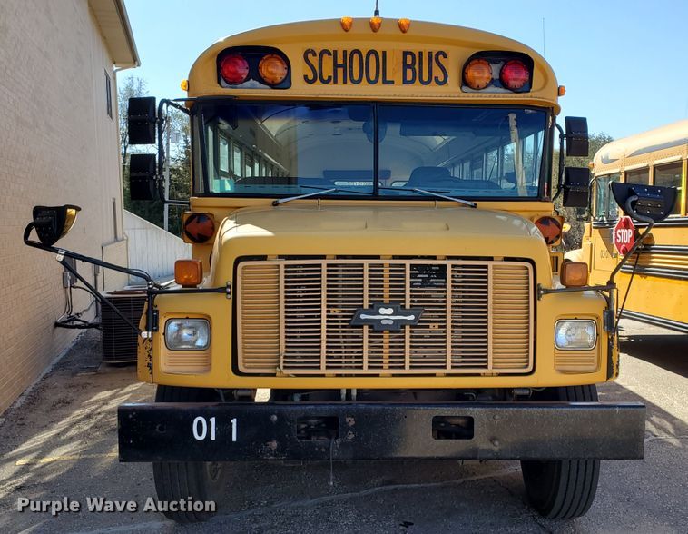 image for item DI5021 2002 Chevrolet CV200G Blue Bird  school bus