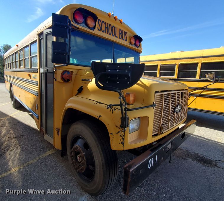 image for item DI5021 2002 Chevrolet CV200G Blue Bird  school bus