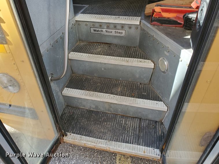 image for item DI5021 2002 Chevrolet CV200G Blue Bird  school bus