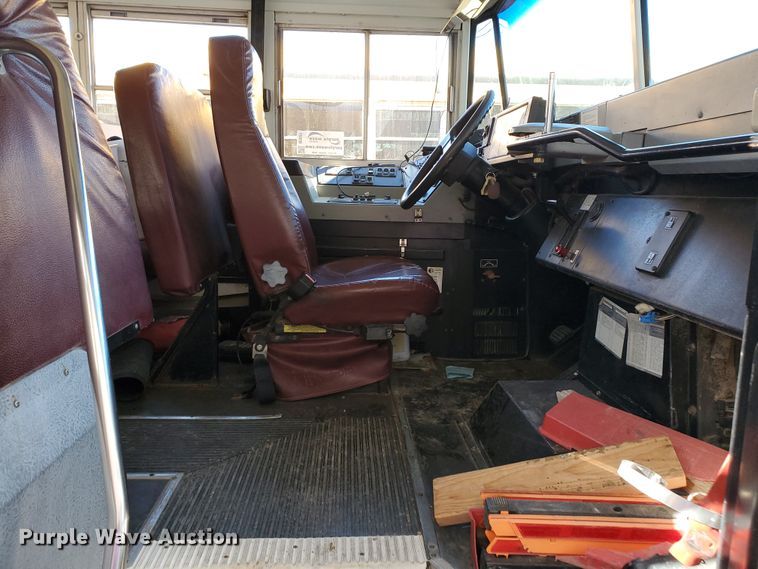 image for item DI5021 2002 Chevrolet CV200G Blue Bird  school bus