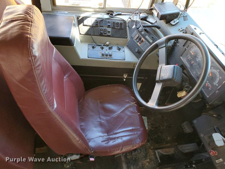 image for item DI5021 2002 Chevrolet CV200G Blue Bird  school bus