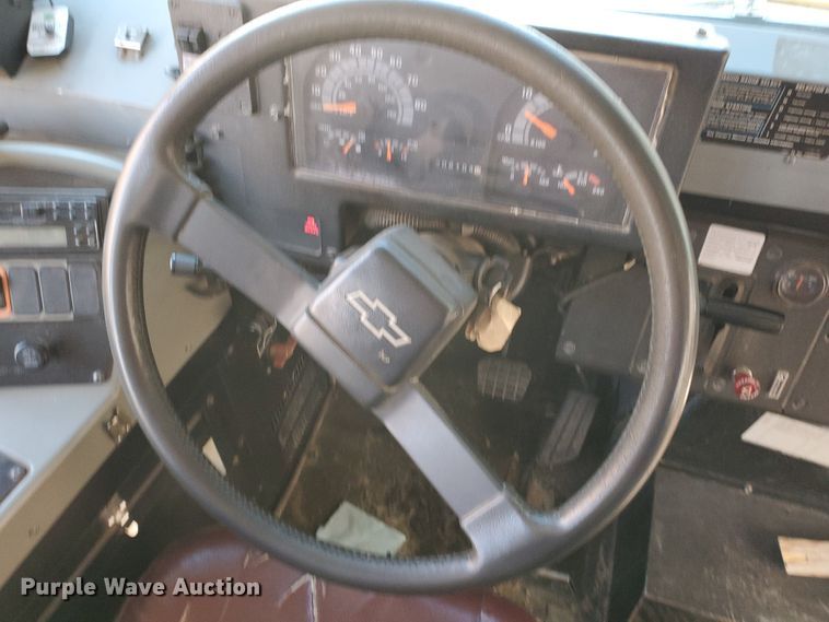 image for item DI5021 2002 Chevrolet CV200G Blue Bird  school bus