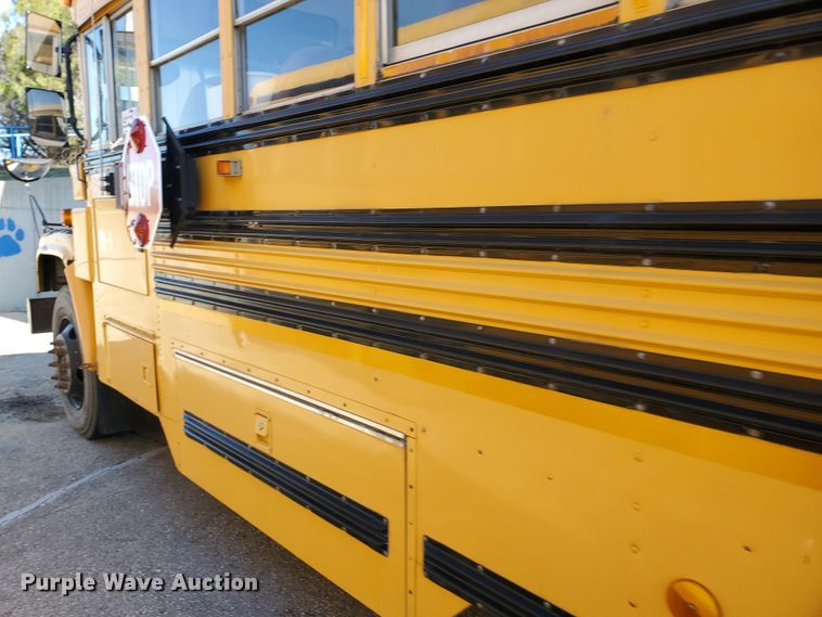 image for item DI5021 2002 Chevrolet CV200G Blue Bird  school bus