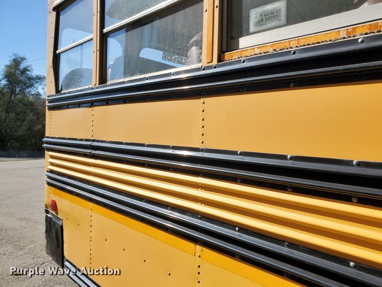 image for item DI5021 2002 Chevrolet CV200G Blue Bird  school bus