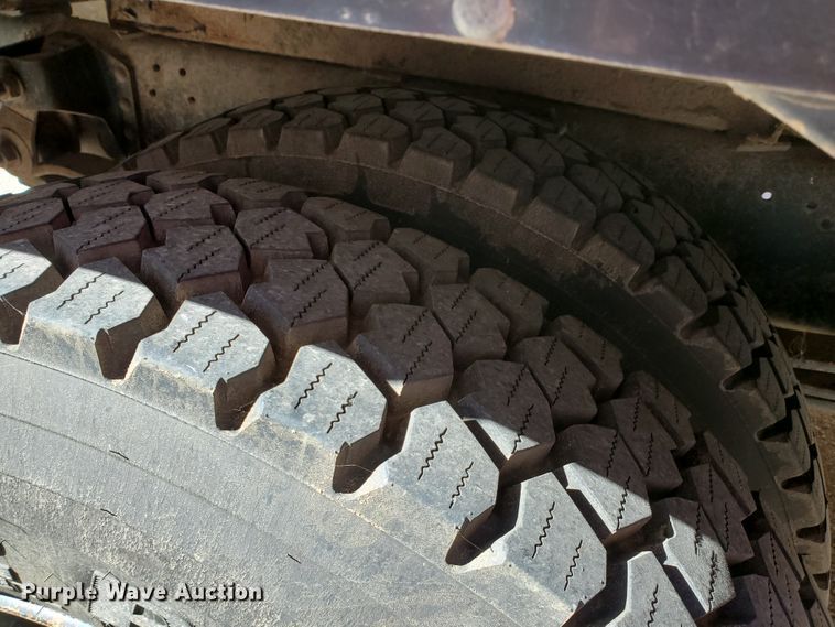 image for item DI5021 2002 Chevrolet CV200G Blue Bird  school bus