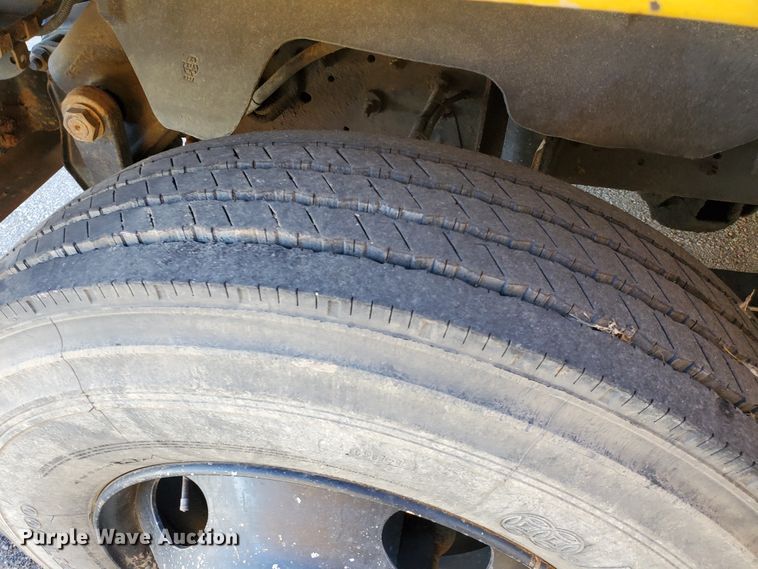 image for item DI5021 2002 Chevrolet CV200G Blue Bird  school bus