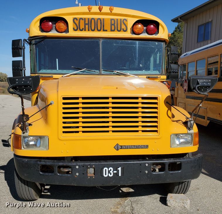 image for item DI5022 2003 International 3800 Blue Bird  school bus