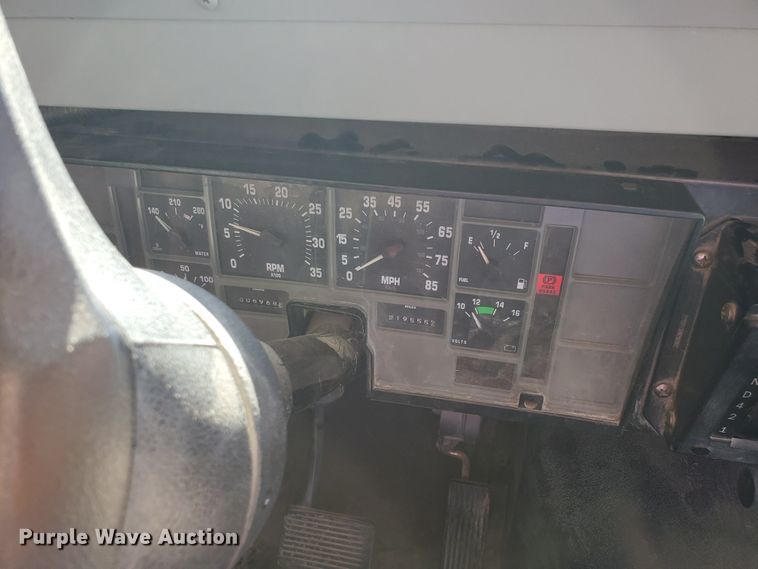 image for item DI5022 2003 International 3800 Blue Bird  school bus