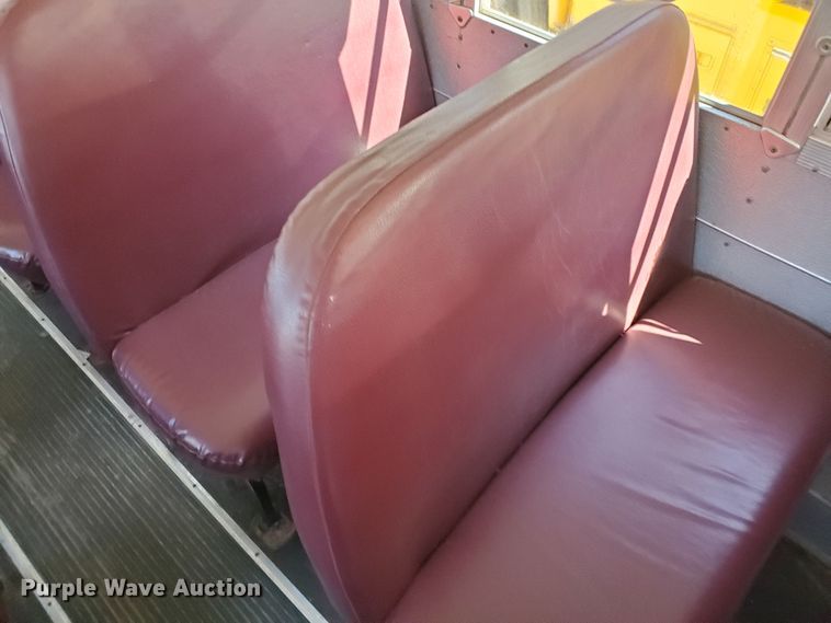 image for item DI5022 2003 International 3800 Blue Bird  school bus