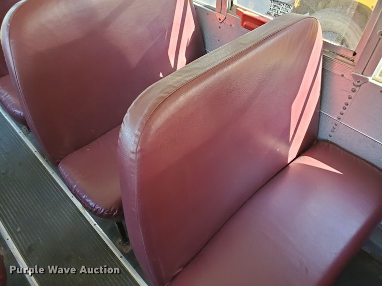 image for item DI5022 2003 International 3800 Blue Bird  school bus