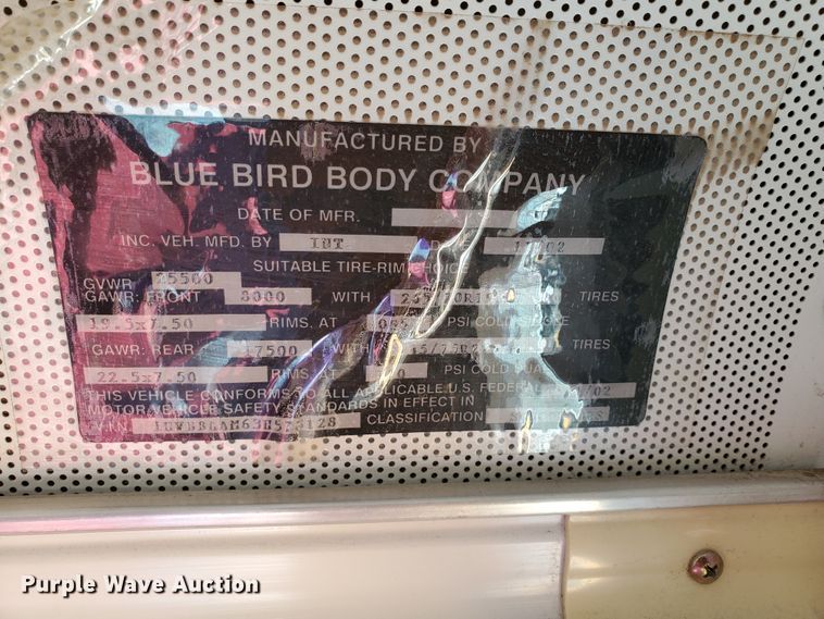 image for item DI5022 2003 International 3800 Blue Bird  school bus