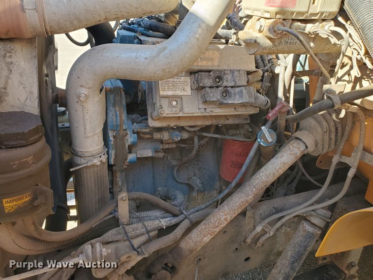 image for item DI5022 2003 International 3800 Blue Bird  school bus