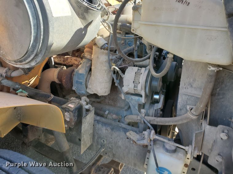 image for item DI5022 2003 International 3800 Blue Bird  school bus