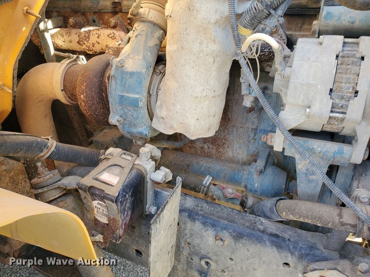 image for item DI5022 2003 International 3800 Blue Bird  school bus