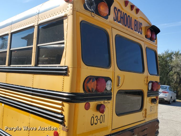 image for item DI5022 2003 International 3800 Blue Bird  school bus